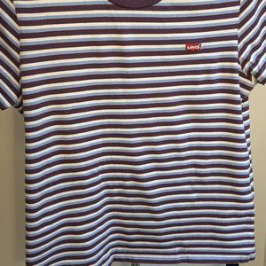 LEVIS PERFECT TEE NWOT